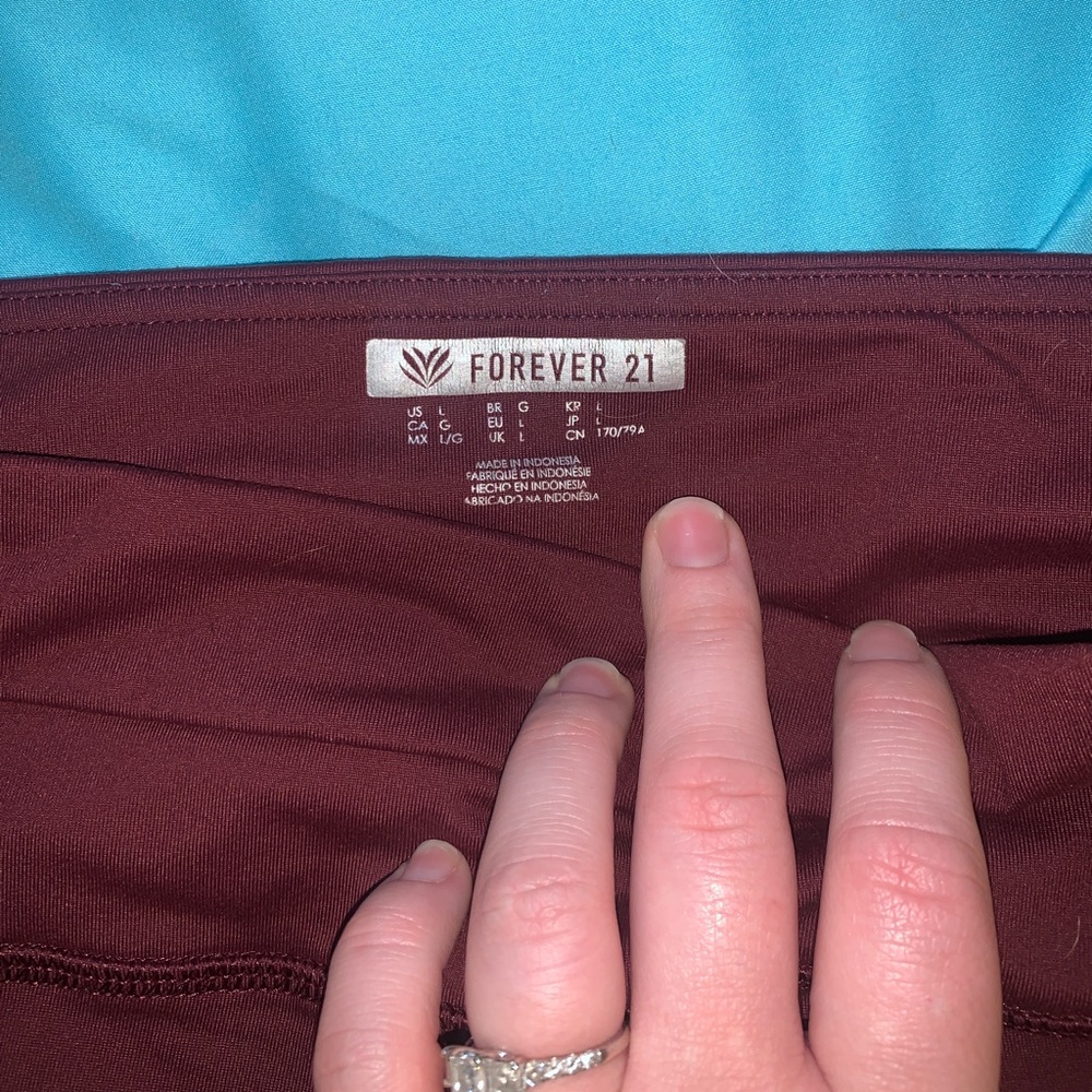 Workout pants - Picture 3 of 3